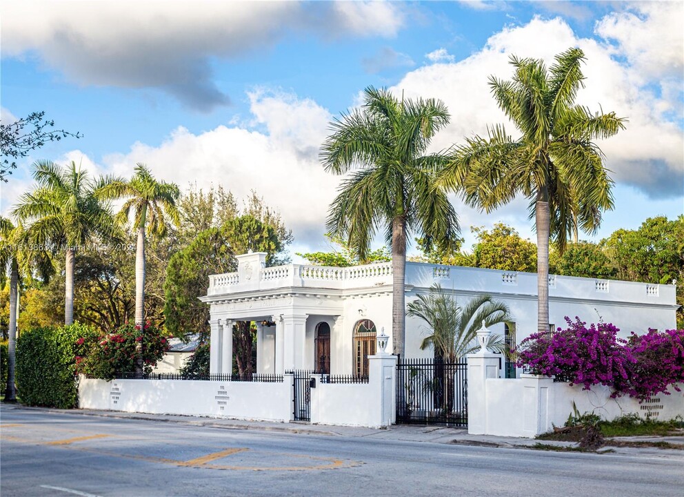 5811 N Miami Ave in Miami, FL - Foto de edificio