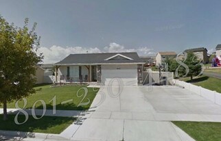 2063 Boysenberry Dr, Unit 16-113 in Saratoga Springs, UT - Building Photo