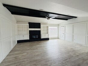 1204 NE 6th St in Moore, OK - Building Photo - Building Photo