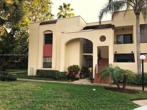 3564 Magellan Cir in Aventura, FL - Foto de edificio - Building Photo