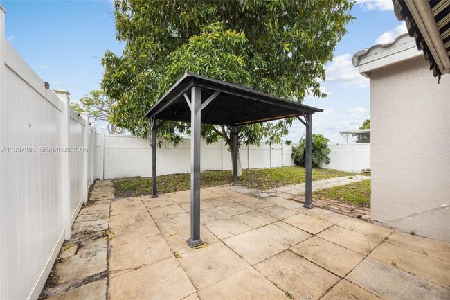 property at 8317 Bermuda Sound Way