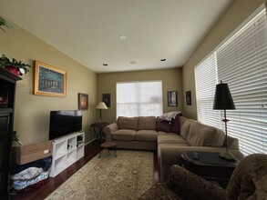 3556 Neville Way in Nazareth, PA - Building Photo - Building Photo