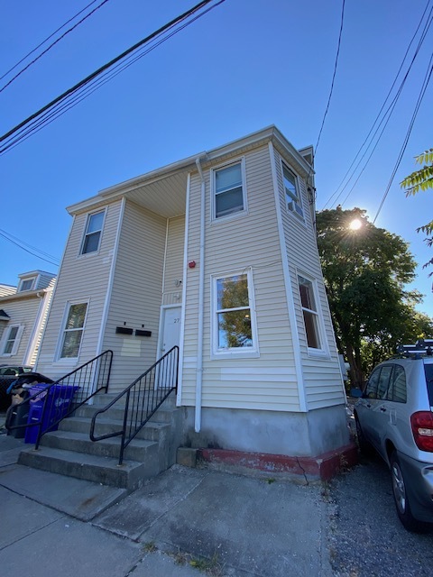 27 Florence St, Unit 1L