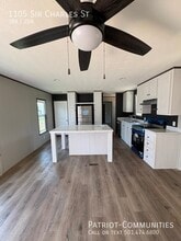 1105 Sir Charles St in Jacksonville, AR - Building Photo - Building Photo