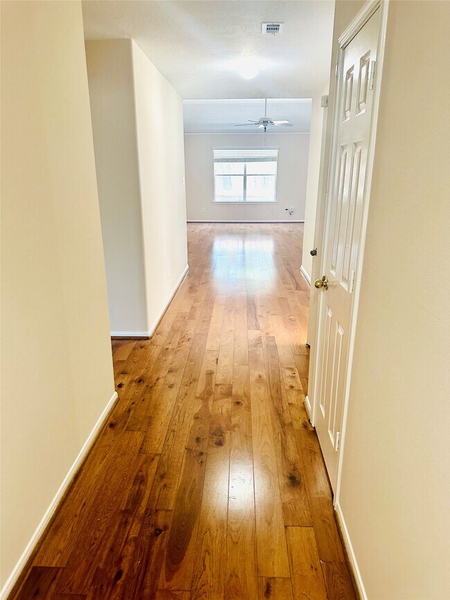 25330 Barmby Dr in Tomball, TX - Building Photo - Building Photo