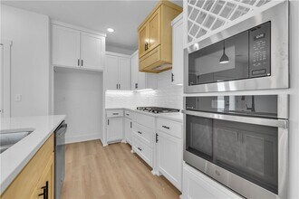 7001 SW Basswood Ave in Bentonville, AR - Foto de edificio - Building Photo