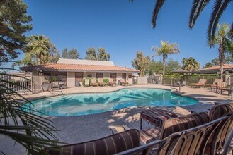 1402 E Guadalupe Rd in Tempe, AZ - Building Photo - Building Photo