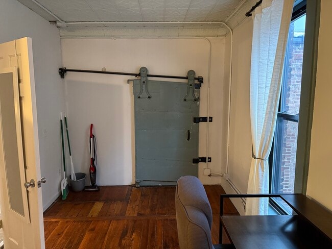 27 Court St, Unit 6 in Binghamton, NY - Building Photo - Building Photo