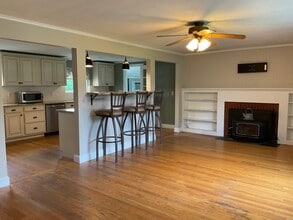 25 Medford St in Glastonbury, CT - Building Photo - Building Photo