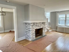 31 Faucett St in Stamford, CT - Building Photo - Building Photo
