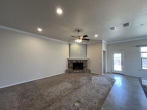 7349 100th St in Lubbock, TX - Building Photo - Building Photo