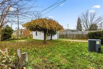 1541 Washington Ave in Lincoln Park, MI - Building Photo - Building Photo