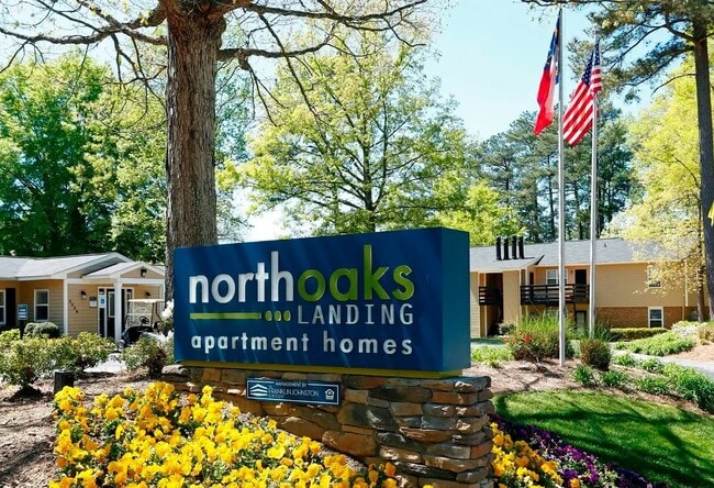 North Oaks Landing in Raleigh, NC - Building Photo - Building Photo