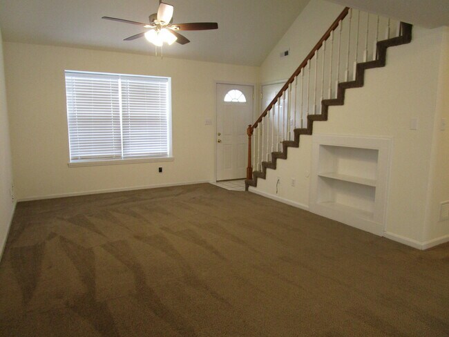 5013 Roscoe Rdg in Columbia, MO - Building Photo - Building Photo