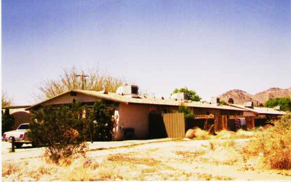 15486 Kiamichi Rd in Apple Valley, CA - Building Photo - Building Photo