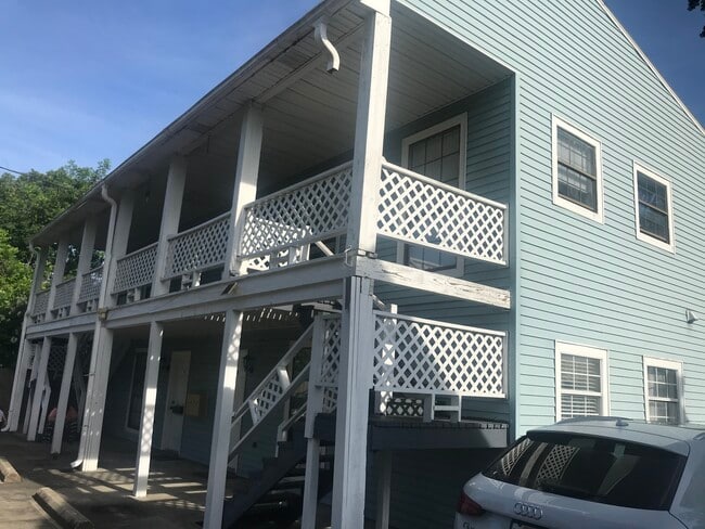 1012 Canal Blvd, Unit Apartment A