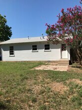 4602 Leslie Ave in Austin, TX - Building Photo - Building Photo