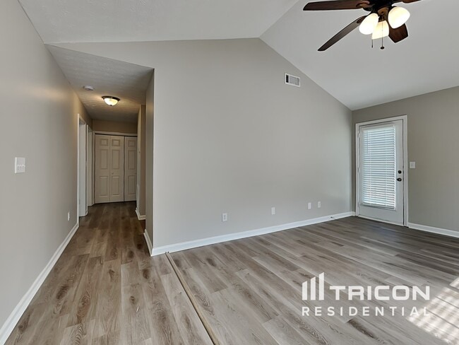 11091 Silver Aspen Ct in Hampton, GA - Building Photo - Building Photo