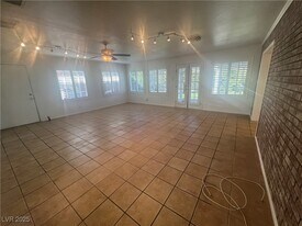 1650 Waldman Ave in Las Vegas, NV - Building Photo