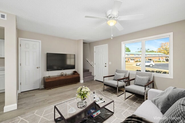 956 Houck St in Sumter, SC - Building Photo - Building Photo