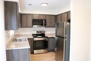 Dalehaven Estates in Evansville, IN - Building Photo