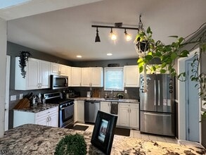 17 Russell Ct in Montville, NJ - Building Photo - Building Photo