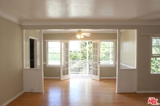 15151 Encanto Dr in Los Angeles, CA - Building Photo - Building Photo