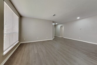 4926 Linden Pl in Pearland, TX - Building Photo - Building Photo