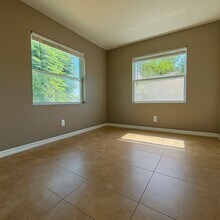 5440 Eleventh Ave-Unit -5444 in Ft. Myers, FL - Building Photo - Building Photo