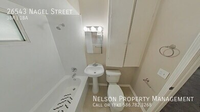 26543 Nagel St in Roseville, MI - Building Photo - Building Photo