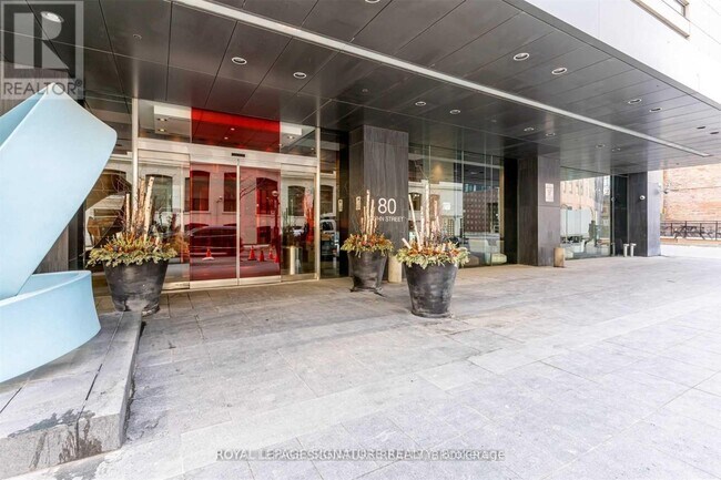 80 John St in Toronto, ON - Building Photo - Building Photo