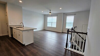 65 N Conifer Dr in Elizabethtown, PA - Building Photo - Building Photo