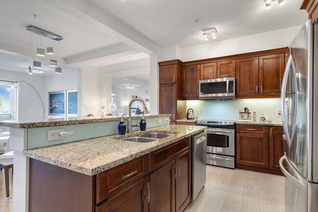 10221 Tuscany Blvd NW in Calgary, AB - Building Photo - Building Photo