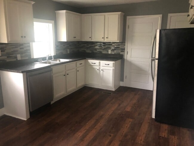 1418 N Western Ave in Springfield, MO - Building Photo - Building Photo