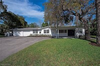 1281 Diana Ave in Naples, FL - Building Photo - Building Photo