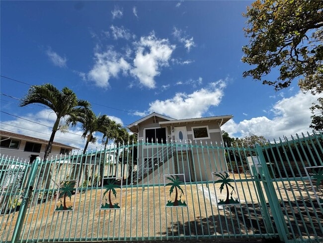 2318 Rose St in Honolulu, HI - Building Photo - Building Photo