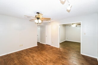 2145 Bobolink Trail in Memphis, TN - Building Photo - Building Photo