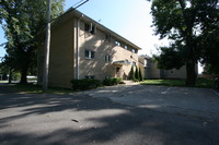 1225 34th St in Zion, IL - Foto de edificio - Building Photo