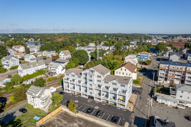 Summit Avenue Condominiums in Beverly, MA - Building Photo - Building Photo