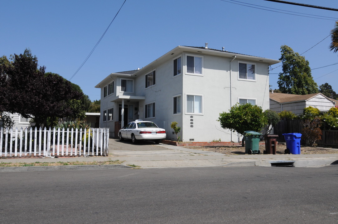 724-726 Amador St in Richmond, CA - Building Photo