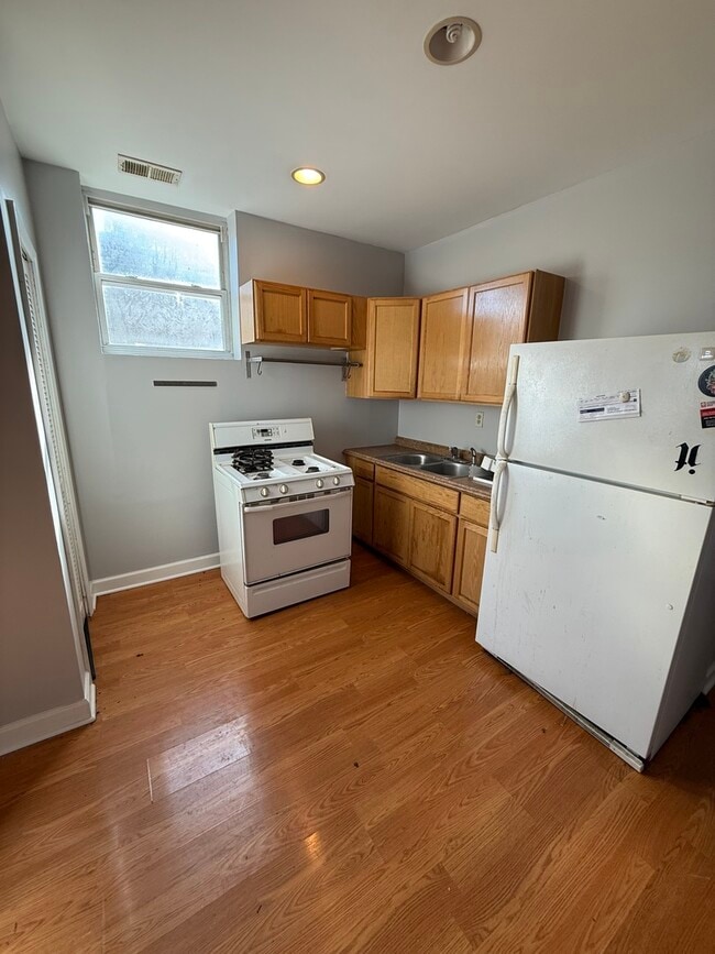 1421 N Rockwell St in Chicago, IL - Building Photo - Building Photo