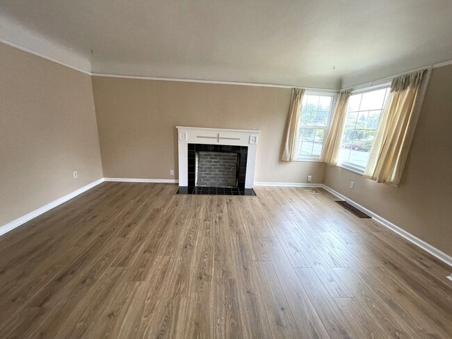 6915 N Greeley Ave in Portland, OR - Building Photo - Building Photo