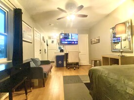 6177 NE 5th Ave, Unit 1 in Miami, FL - Building Photo