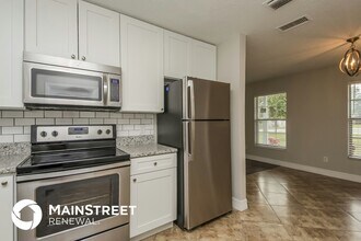 704 Gregory Dr in Casselberry, FL - Foto de edificio - Building Photo