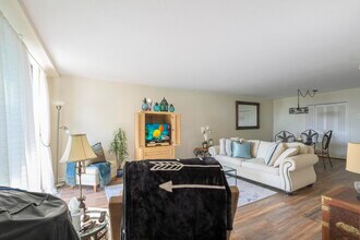 1200 Marine Way in North Palm Beach, FL - Building Photo - Building Photo