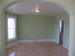 219 E Mifflin St-Unit -2 in Madison, WI - Building Photo - Building Photo