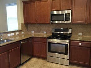 12220 Walden Wood Dr in Fort Worth, TX - Building Photo - Building Photo