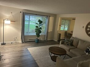 2708 Alder Creek Dr S, Unit #1 in North Tonawanda, NY - Foto de edificio - Building Photo