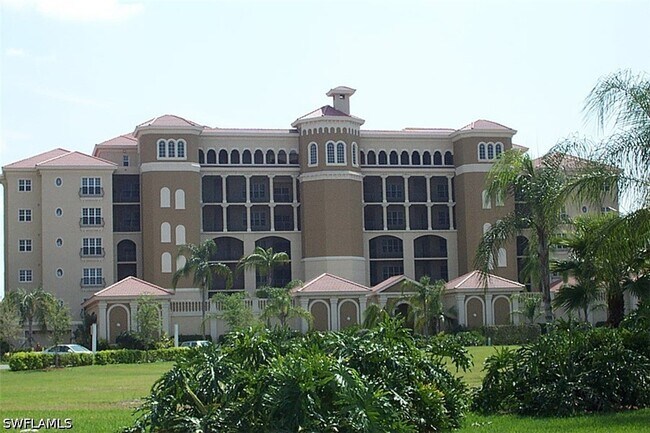 580 El Camino Real in Naples, FL - Building Photo - Building Photo