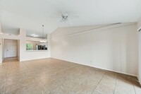 9660 Victoria Ln in Naples, FL - Building Photo - Building Photo